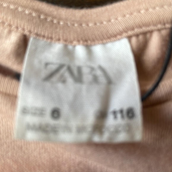 Pink Zara top with puff sleeves size 6 - Picture 4 of 4